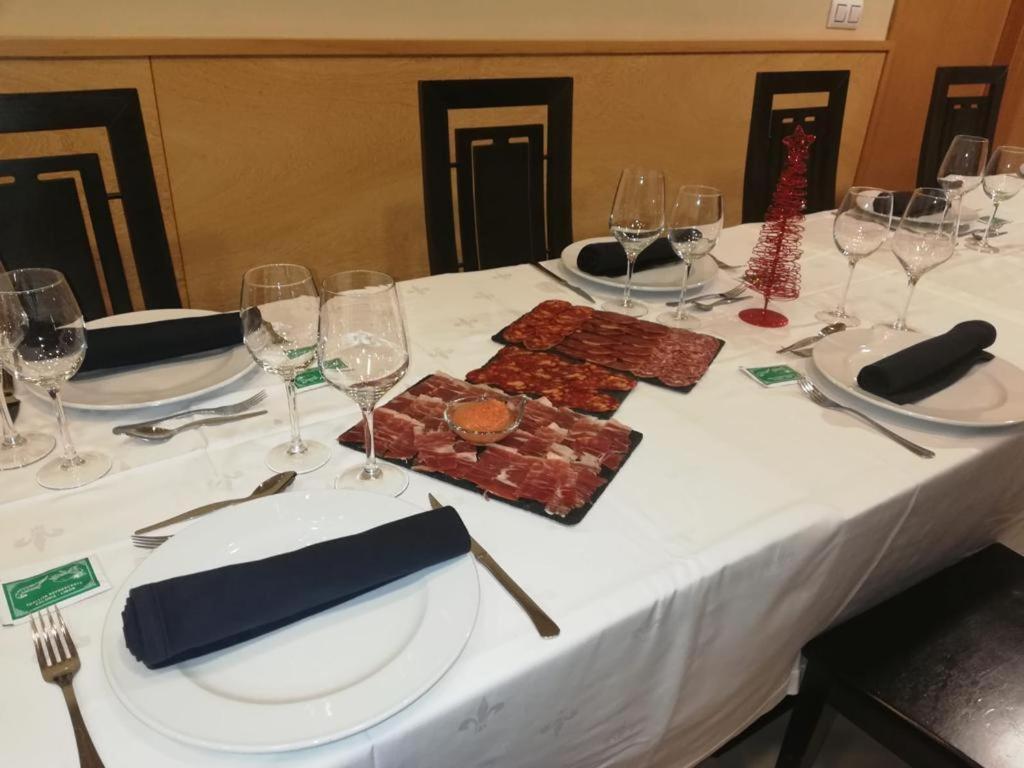 Hostal Cid Ourense Ngoại thất bức ảnh