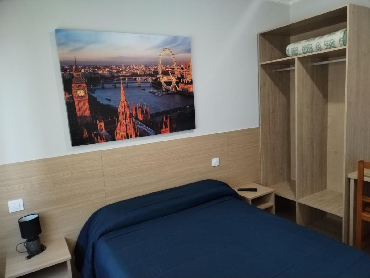 Hostal Cid Ourense Ngoại thất bức ảnh