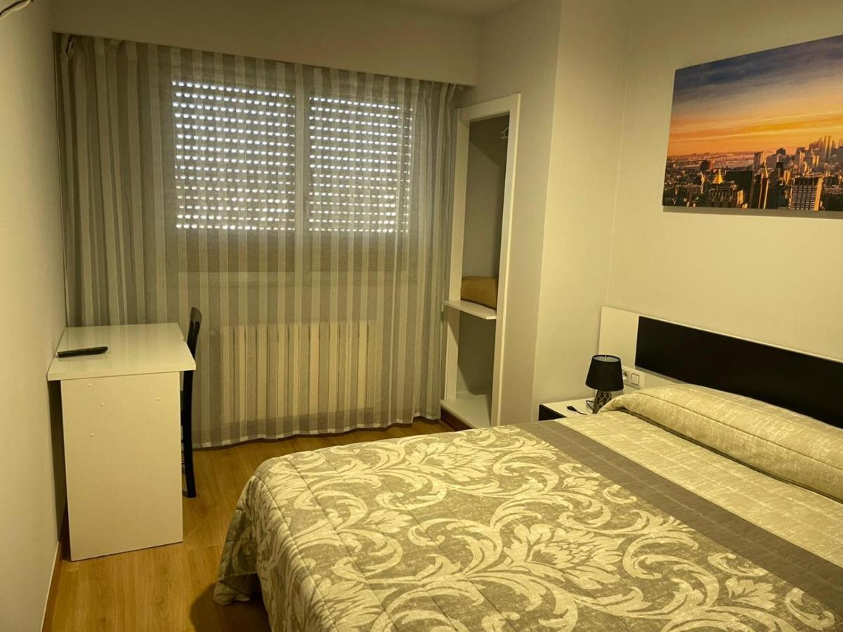 Hostal Cid Ourense Ngoại thất bức ảnh