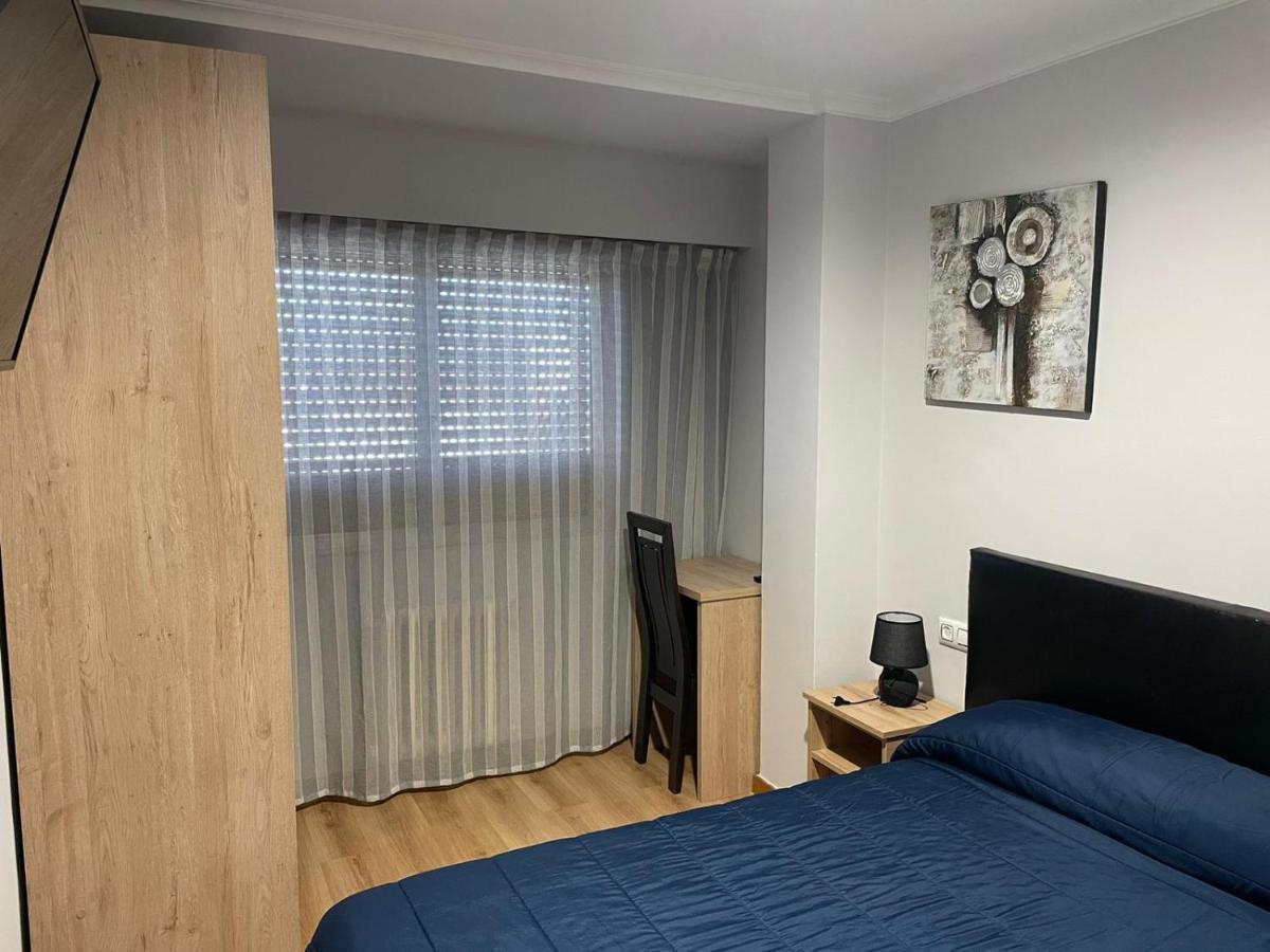 Hostal Cid Ourense Ngoại thất bức ảnh